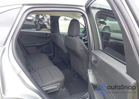 2024 Ford Escape Active z USA, uszkodzony, nr VIN 1FMCU0GN8RUA96030